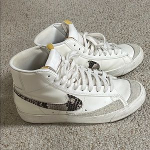 Nike Blazer Mid ‘77 sneakers